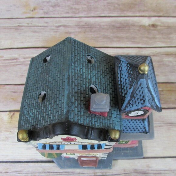 Christmas Town Village STATION Ceramic Oil Tart Melt Warmer - Picture 3 of 7